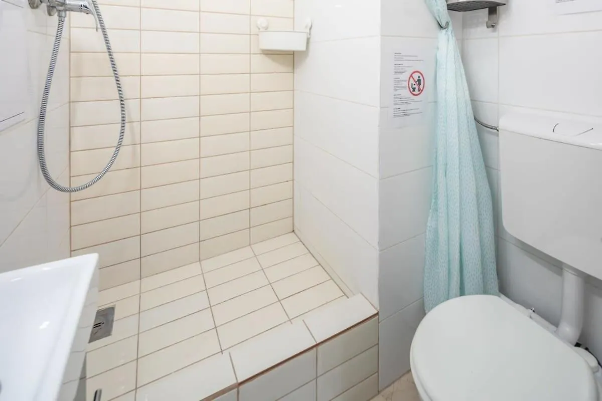 Quiet Charming Apartment Near The Center Budapest