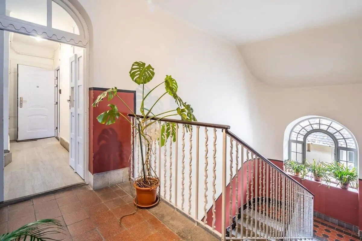 Quiet Charming Apartment Near The Center Budapest Hungary